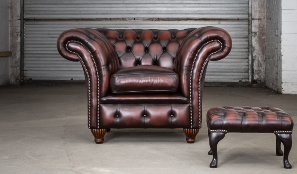 Herne bay fauteuil + queen Anne voetstoel - antique dark rust